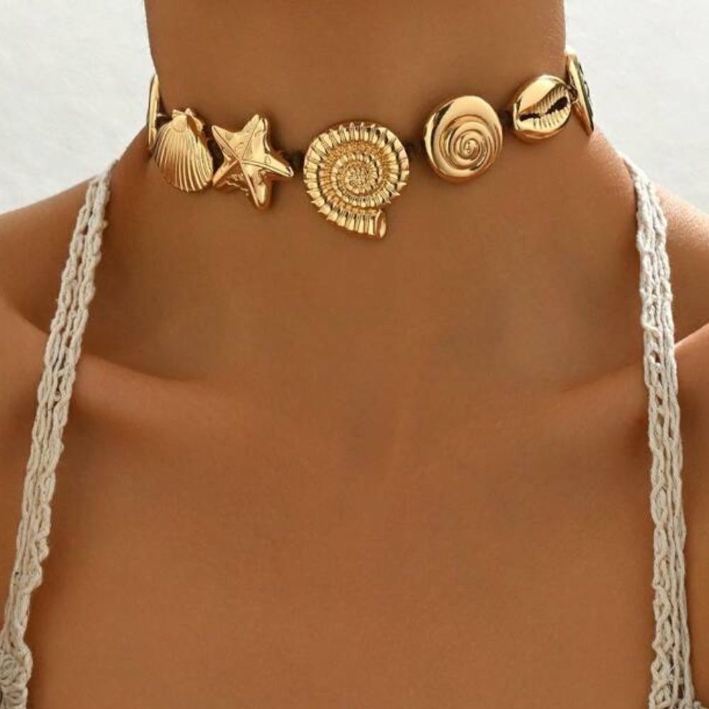 Gold and Brown shell chocker N936